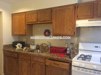 Mission Hill 1 Bed 1 Bath Boston - $2,450 No Fee