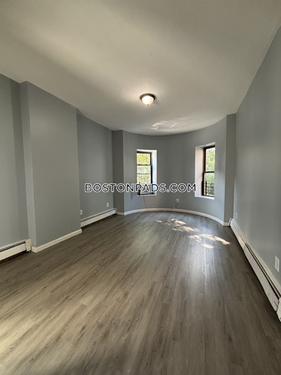Jamaica Plain 3 Bed 1.5 Bath BOSTON Boston - $3,900 No Fee