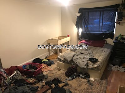 Allston/brighton Border 3 Bed, 1.5 Bath Unit Boston - $3,300 No Fee