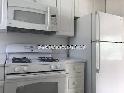 Brookline Apartment for rent 1 Bedroom 1.5 Baths  Chestnut Hill - $3,240 No Fee