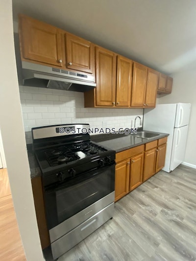 Lowell 2 bedroom 1 baths in LOWELL - $2,095 No Fee